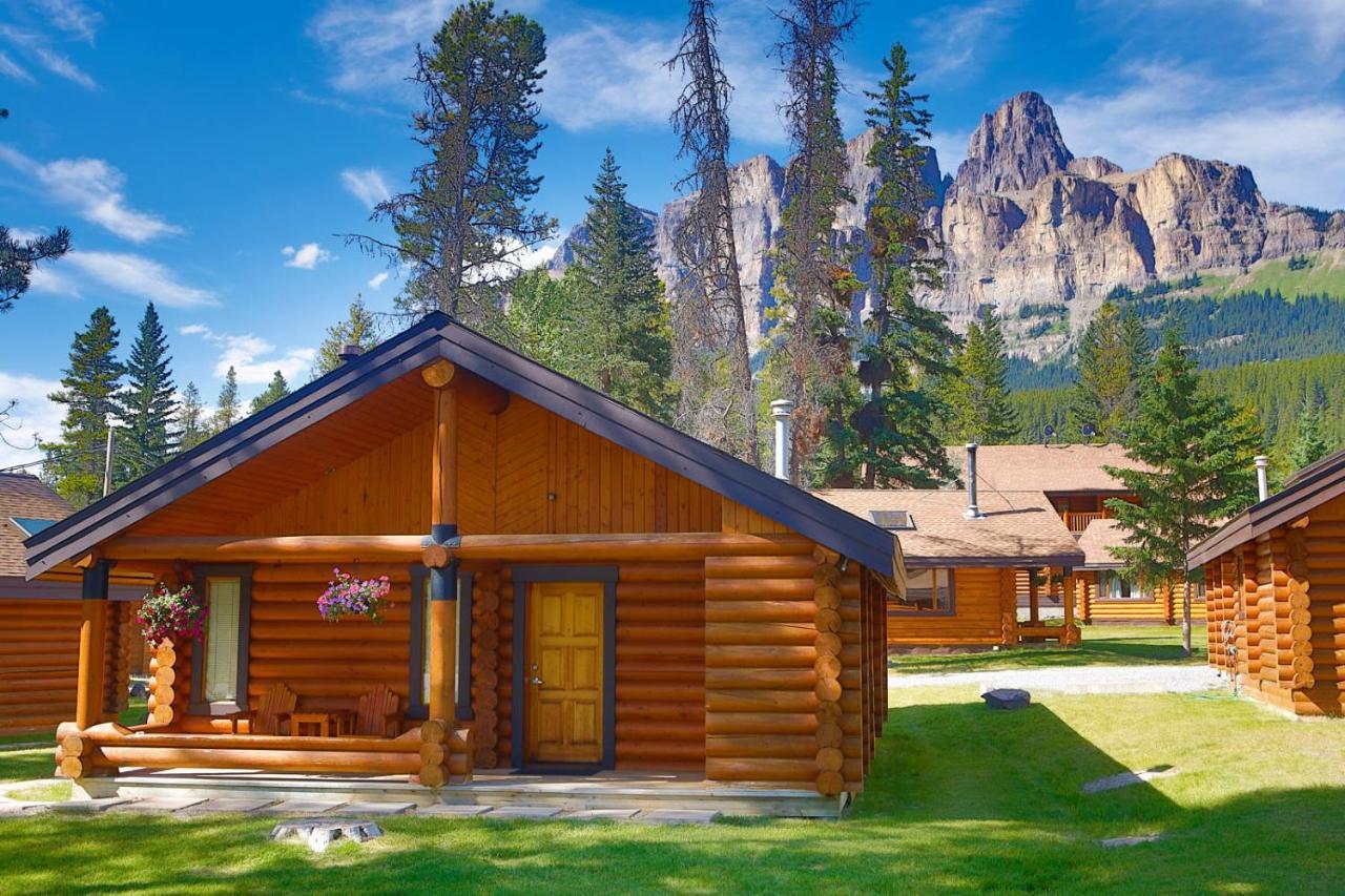 Castle Mountain Chalets Kültér fotó