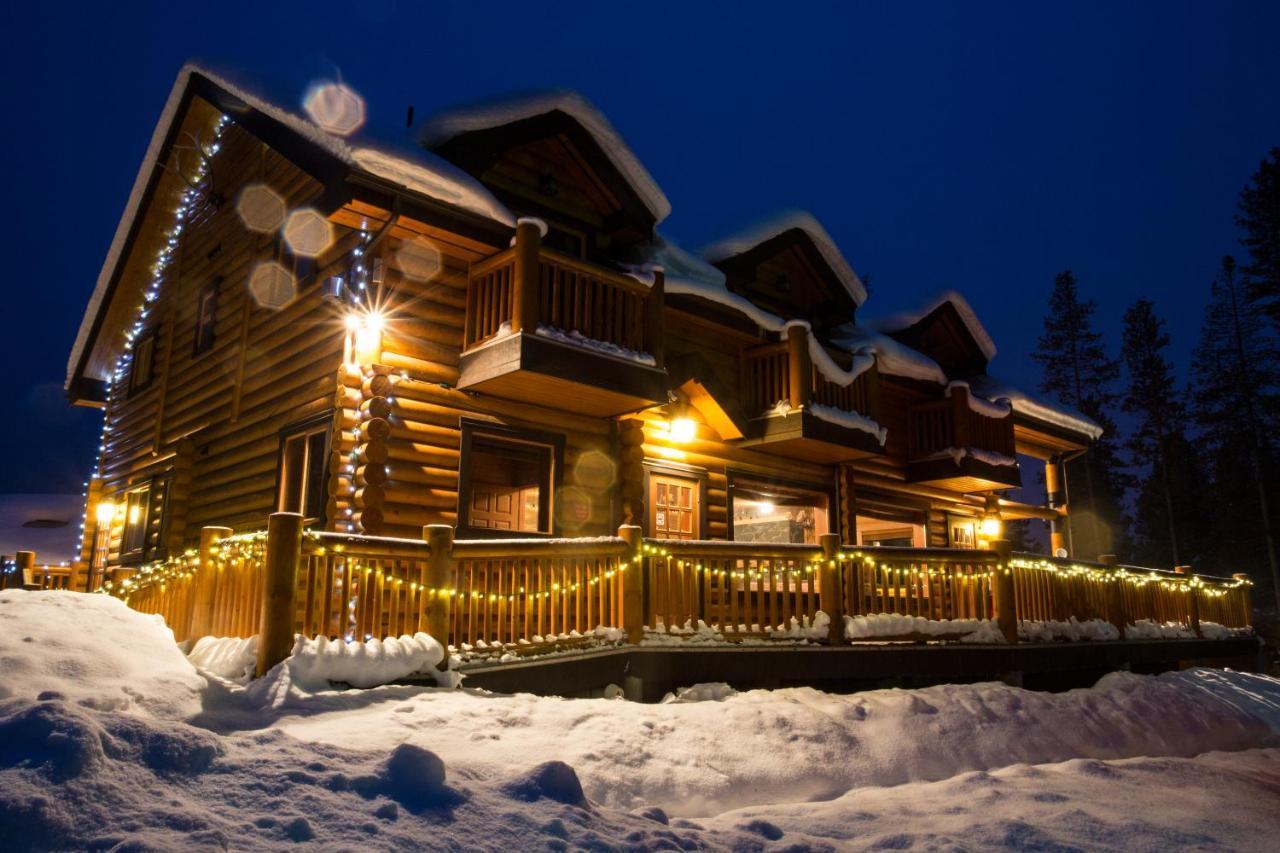 Castle Mountain Chalets Kültér fotó