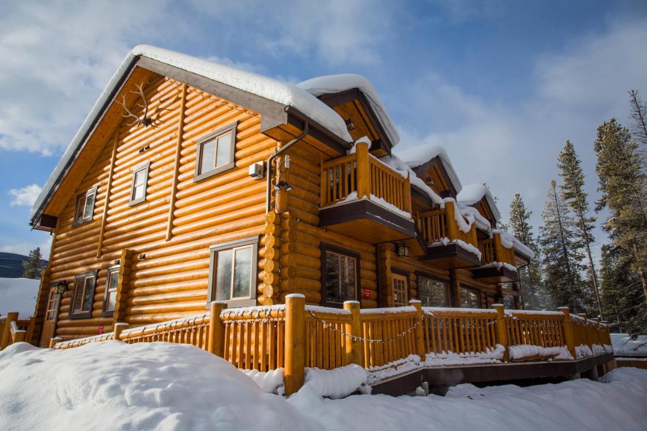 Castle Mountain Chalets Kültér fotó
