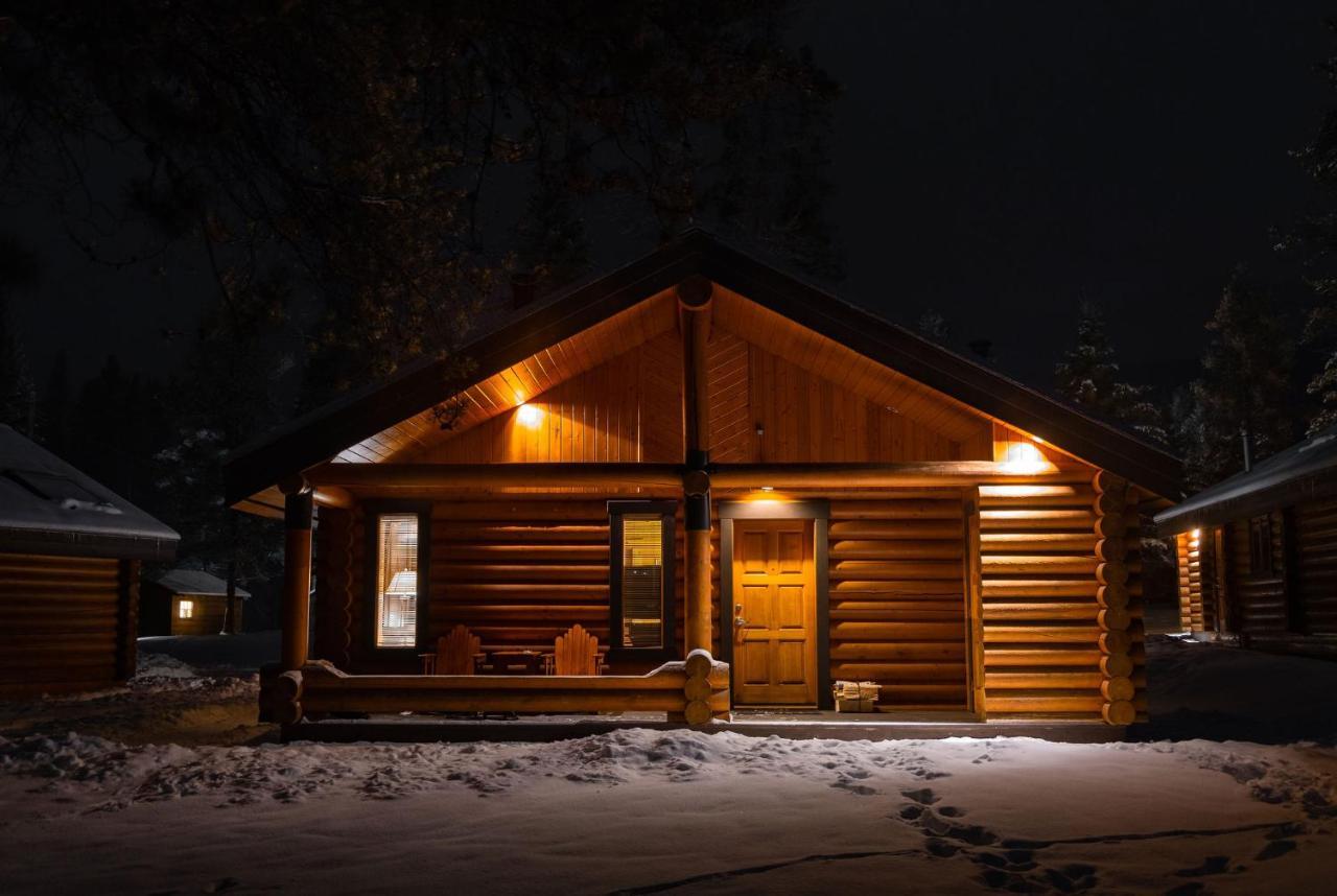 Castle Mountain Chalets Kültér fotó