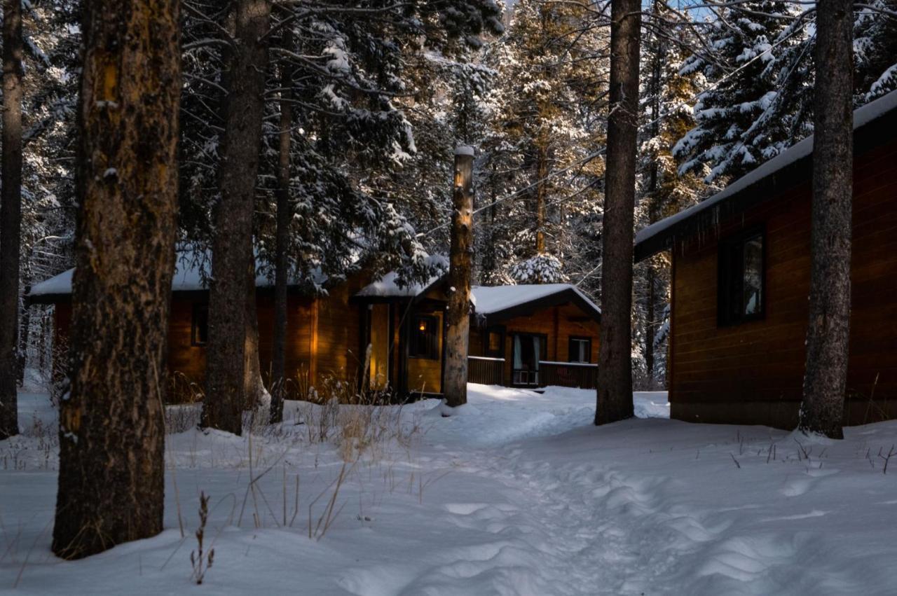 Castle Mountain Chalets Kültér fotó